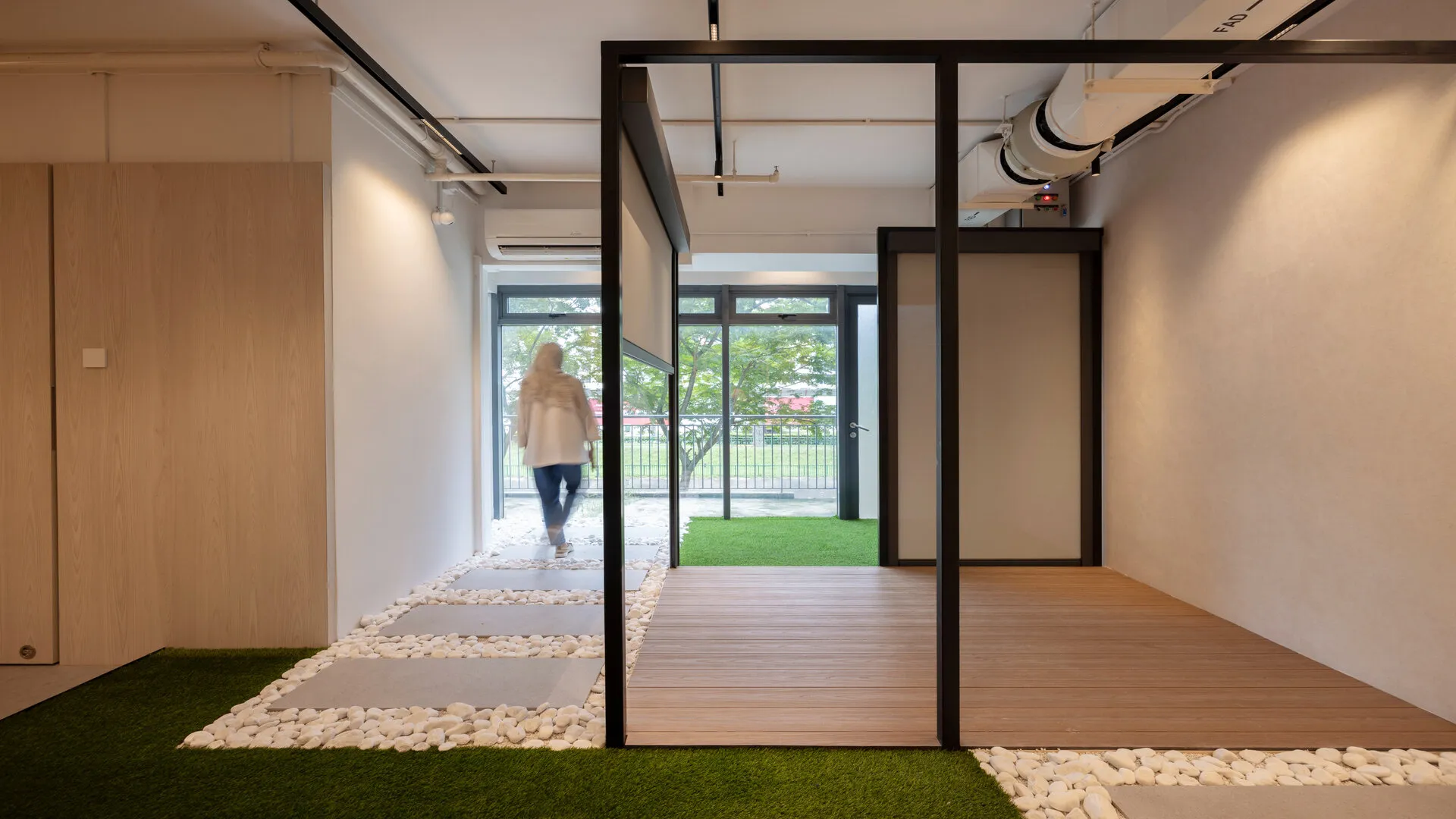 Gallery 10